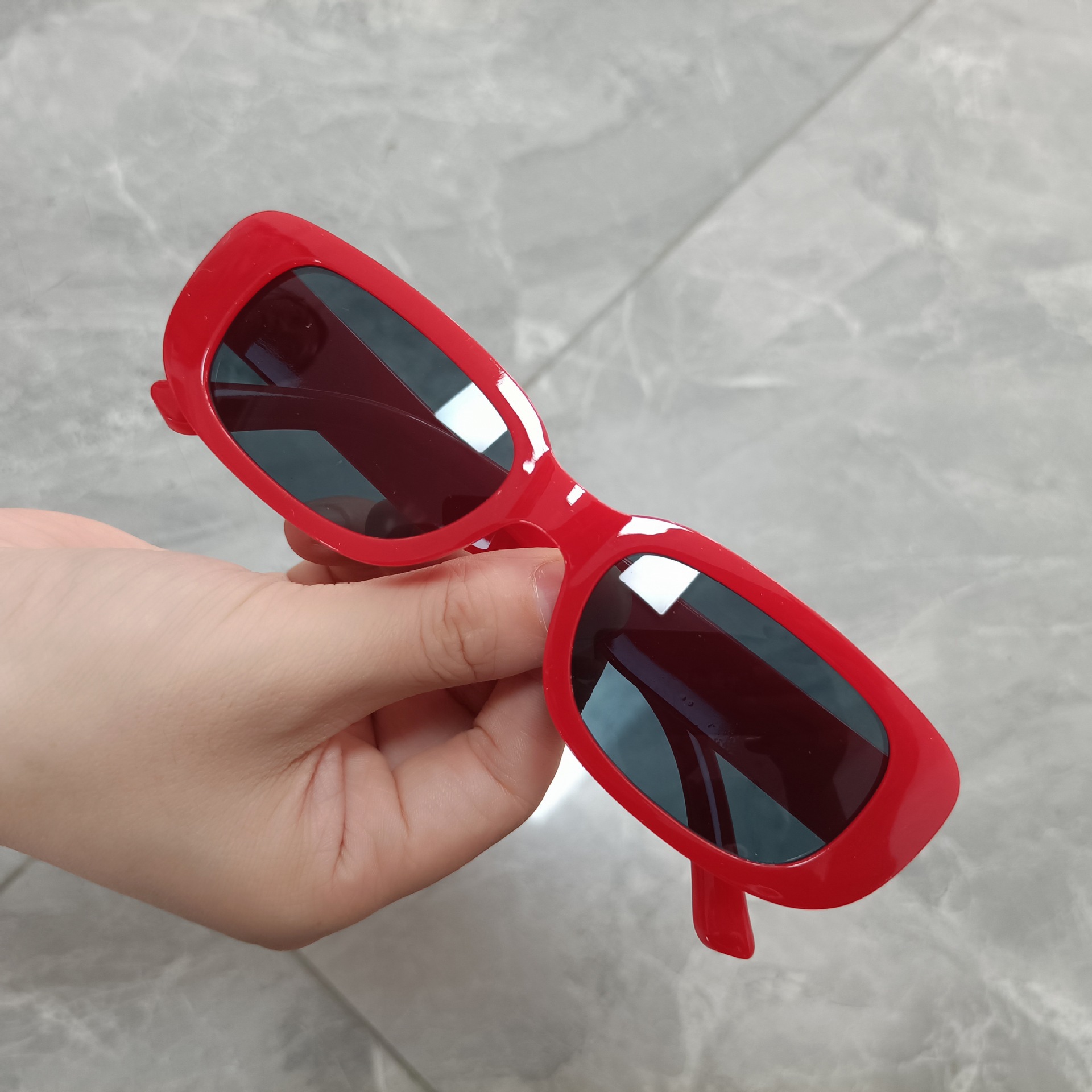 Gafas de sol rectangulares peq - Street Fashion Photo reseña y precio
